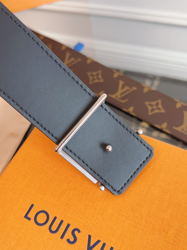 ルイヴィトンベルト全体デザイン